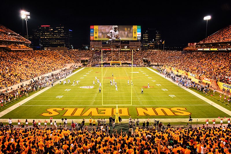 derekwilkinss's tweet photo. After a great talk with @AntonioPierce I am beyond blessed to say that I have received an offer from Arizona State Unviersity!! #ForksUp 🔱🔱 #21savages #AGTG @BrandonHuffman @CoachMonyeMax @SMCHS_Football @ocvarsityguy @ASUFootball @latsondheimer @CoachVies @sapoluMITT https://t.co/VdEXOPqU9L