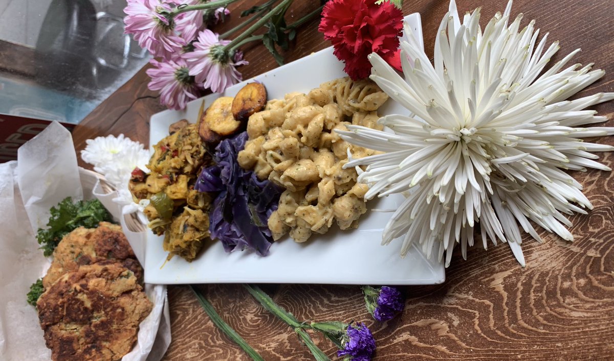 Sol Sips tweet media