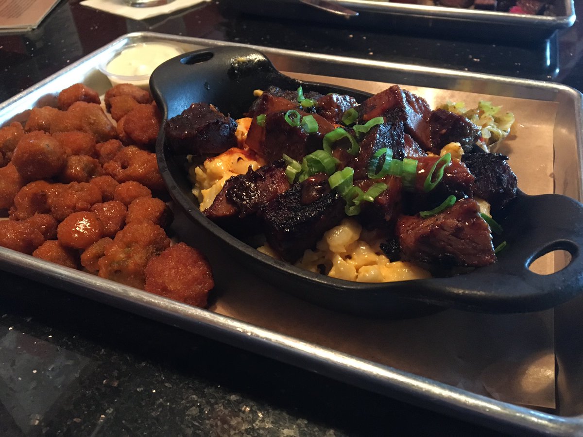 tmdheard's tweet photo. say, doesn’t that look a lot like burnt ends Mac and cheese with a side of bufflokra? u r correct, sir! #deadendrules https://t.co/bak8NO1RbD