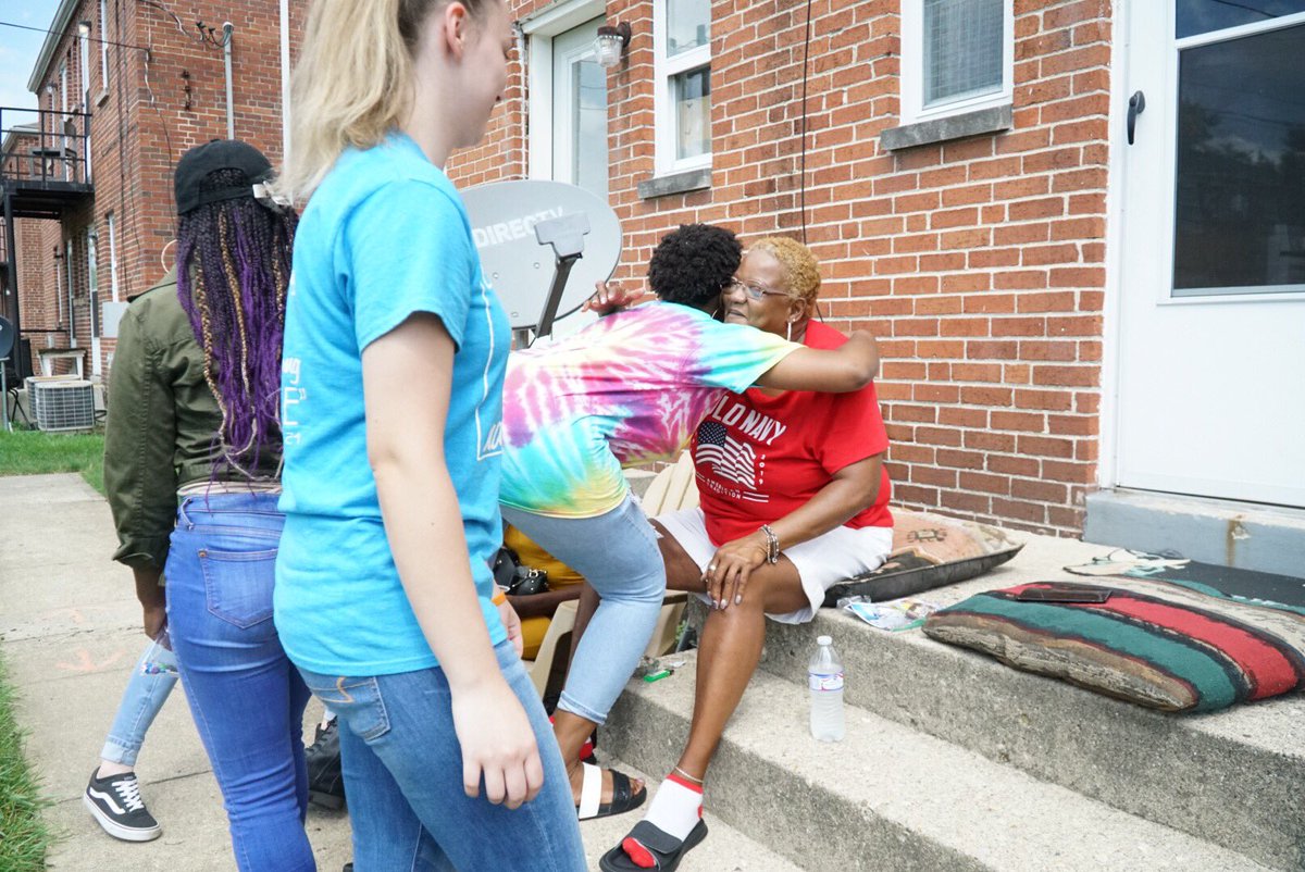 ValorCollege's tweet photo. THIS IS WHAT IT’S ALL ABOUT!
—
We are out canvassing our community and inviting people to our #BlockParty this Saturday!
—
We had the chance to pray for 127 people and 40 of them received Christ into their heart!
—
#ValorOutreach #ValorLife #AllAboutSouls #ReachWeek #LaborDay https://t.co/NxFJeDLs4y