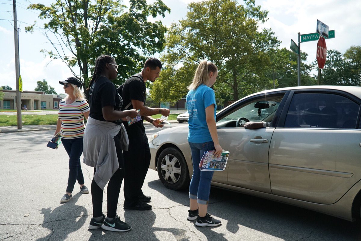 ValorCollege's tweet photo. THIS IS WHAT IT’S ALL ABOUT!
—
We are out canvassing our community and inviting people to our #BlockParty this Saturday!
—
We had the chance to pray for 127 people and 40 of them received Christ into their heart!
—
#ValorOutreach #ValorLife #AllAboutSouls #ReachWeek #LaborDay https://t.co/NxFJeDLs4y