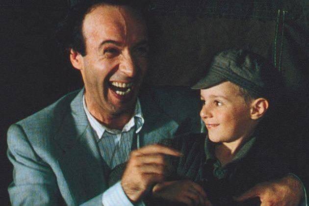 ImagenRetro's tweet photo. La vita è bella, 1997. 🎬 https://t.co/6Sxd6vRVbG