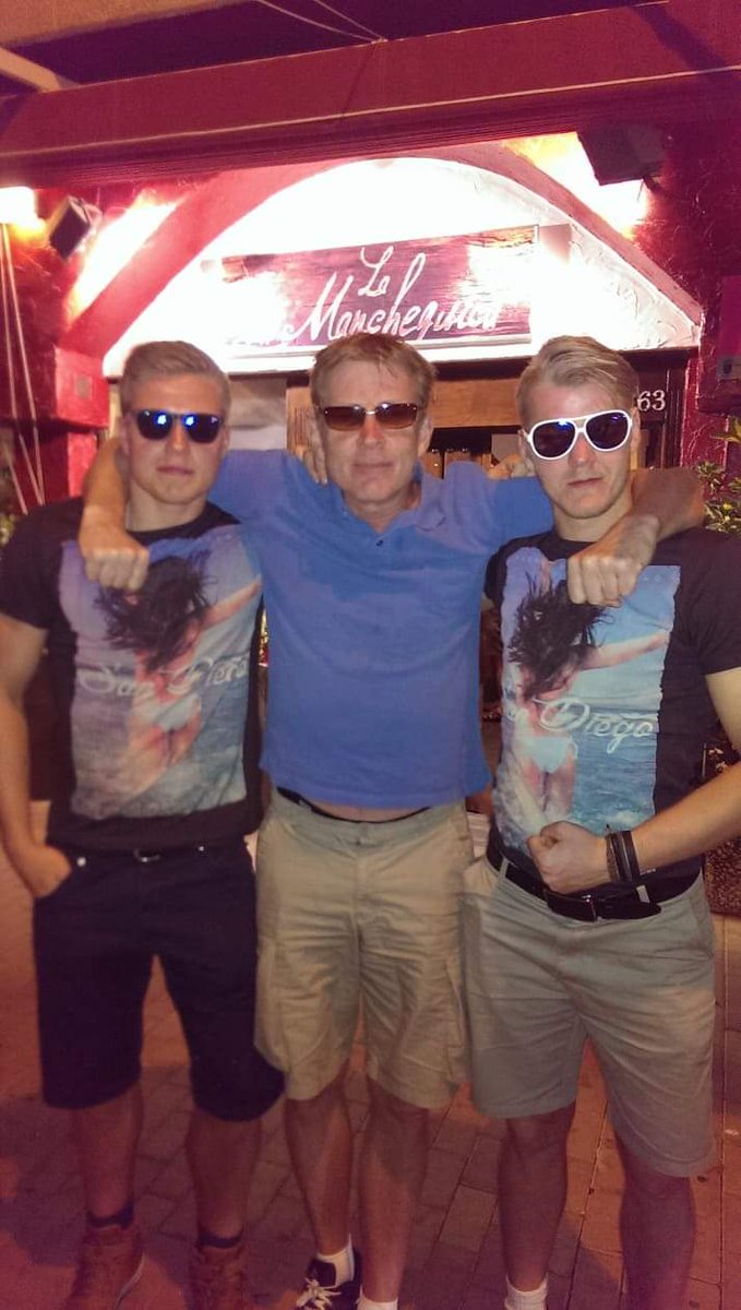 Hvíldu í friði elsku Atli eðvaldsson einn af betri þjálfurum sem ég hef haft á ferlinum ❤ innilegar samúðarkveðju til fjölskyldu þinnar❤