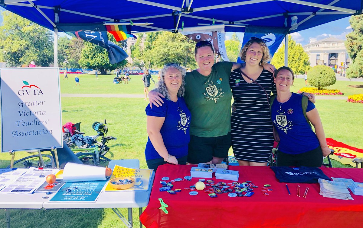 TeriMooring's tweet photo. What a lovely way to spend Labour Day! Thanks to @gvta, @sookekidsmatter, &amp; @BCTF63 for organizing the tent, and to the teachers who spent their day discussing #bced. I was even able to have a few words with the Premier&amp; the Minister of Finance. https://t.co/EXNbR51mx9