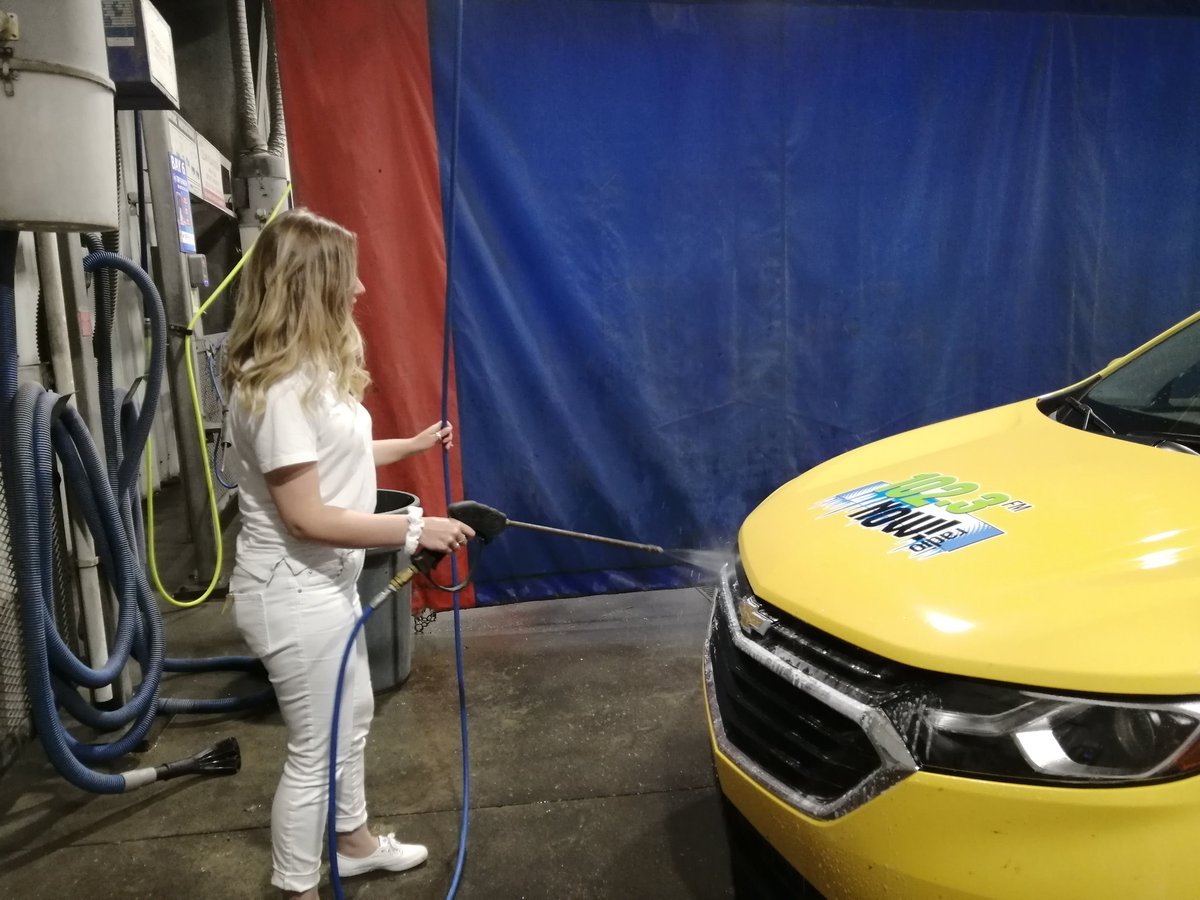 NOWMaconezie's tweet photo. The Trucksicle has had a busy season, it's time to give it some TLC before it goes into hibernation! #1023NOWRadio #NOWTrucksicle
@NOWTrucksicle https://t.co/8GGhWiScXB