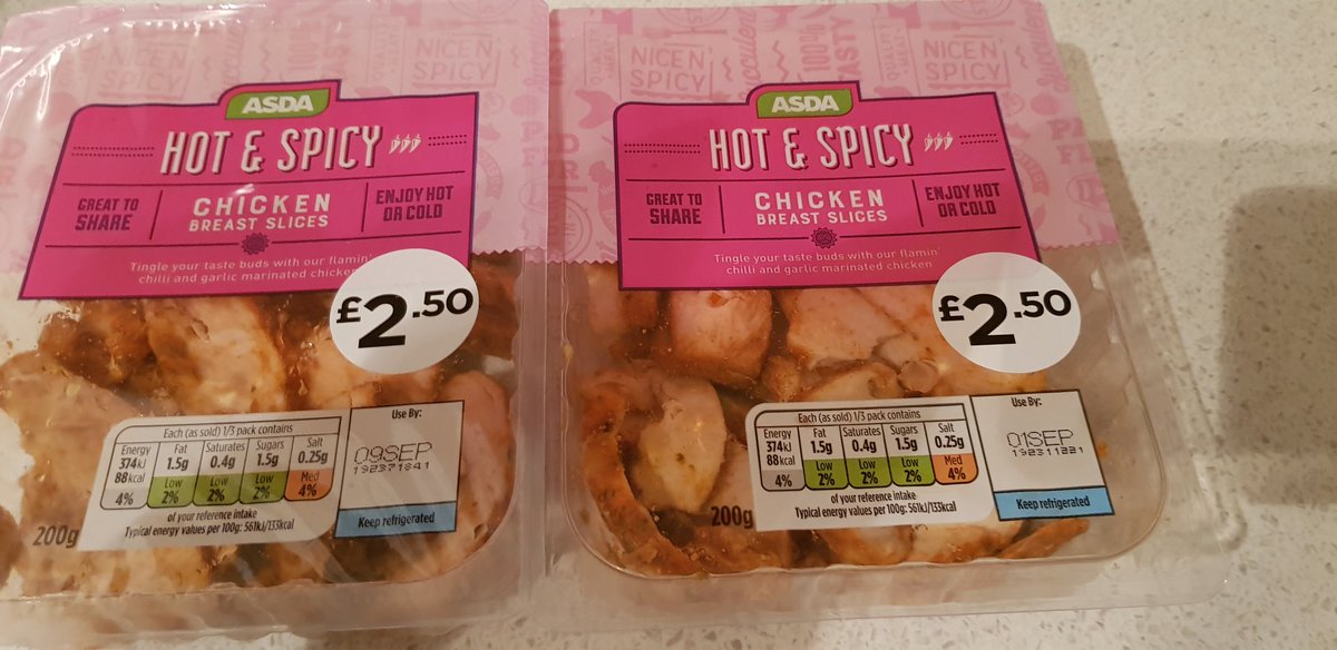 BeccaDil's tweet photo. @asda Just unpacked my shopping from your Chadderton store and realised I've bought out of date chicken 👎 Someone might want to check the shelf.....I'll be returning this tomoz https://t.co/wTuVzmi3kJ