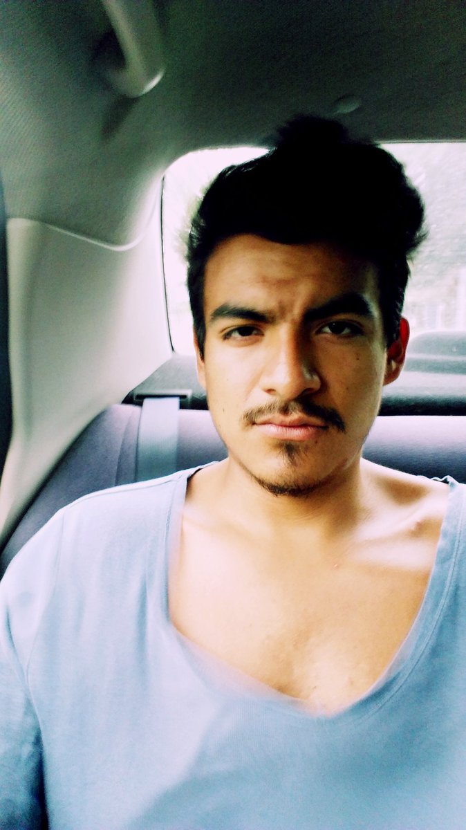 Arena_Morena_'s tweet photo. En qué tipo de #gay me pondrían ustedes?
Me ha llamado la atención que algunos creen que soy chakl o morro mamila...xD #mestizo #latinBoy #mexicano #twink #serOnoSerchakl #breedme #POZ #cumdump #cumslut #putito #putita #barebakero #apelo https://t.co/5ye7EjdYbU