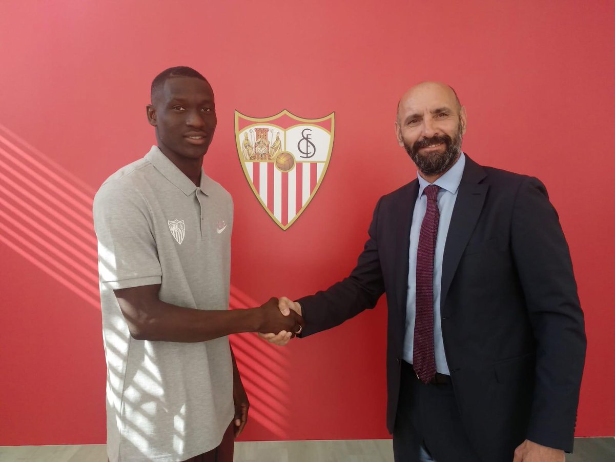TamegnonConsult's tweet photo. 🇨🇮Bienvenido a @SevillaFC 🇪🇸 Ibrahim Yalatif Diabate. 

#vamos #welcome #civ https://t.co/64UKpoqDn5