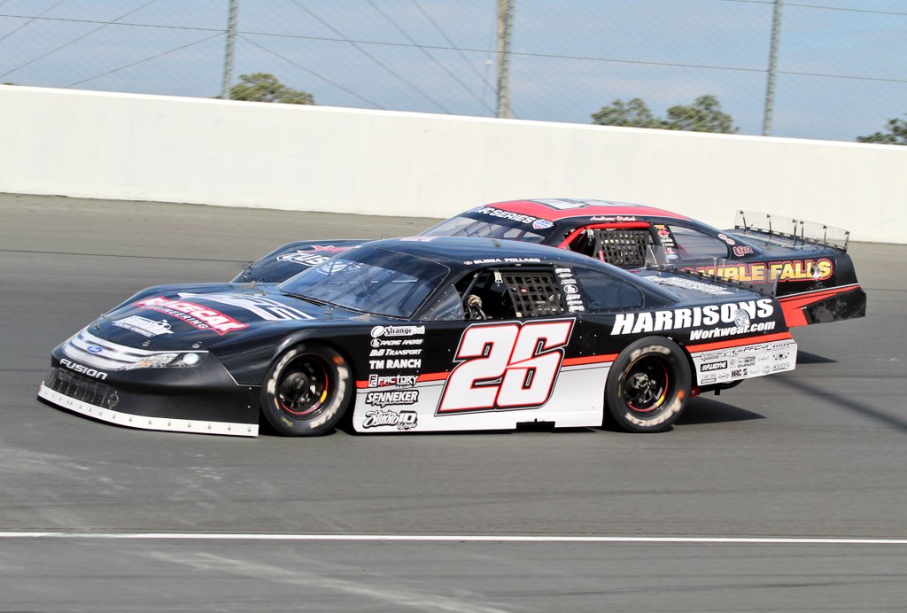 #CSTN: <a href="/bubbapollard26/">Bubba Pollard</a> wins the #CanadianShortTrackNationals @JukasaMotor for the second year in a row. speed51.com/watch-live-can… (Speed51photos.com)