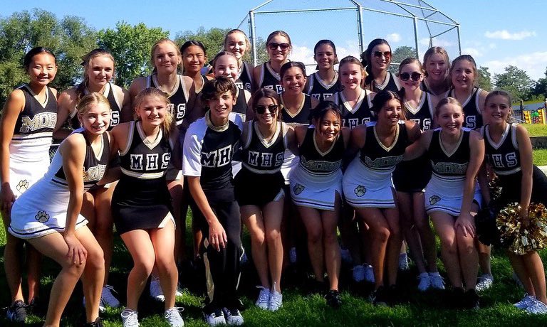 MoHi_Cheer's tweet photo. Happy Labor Day from our team and our spirit programs as a whole! We had such a blast celebrating with our community at the Louisville Labor Day Parade! https://t.co/NsDeC9auRy