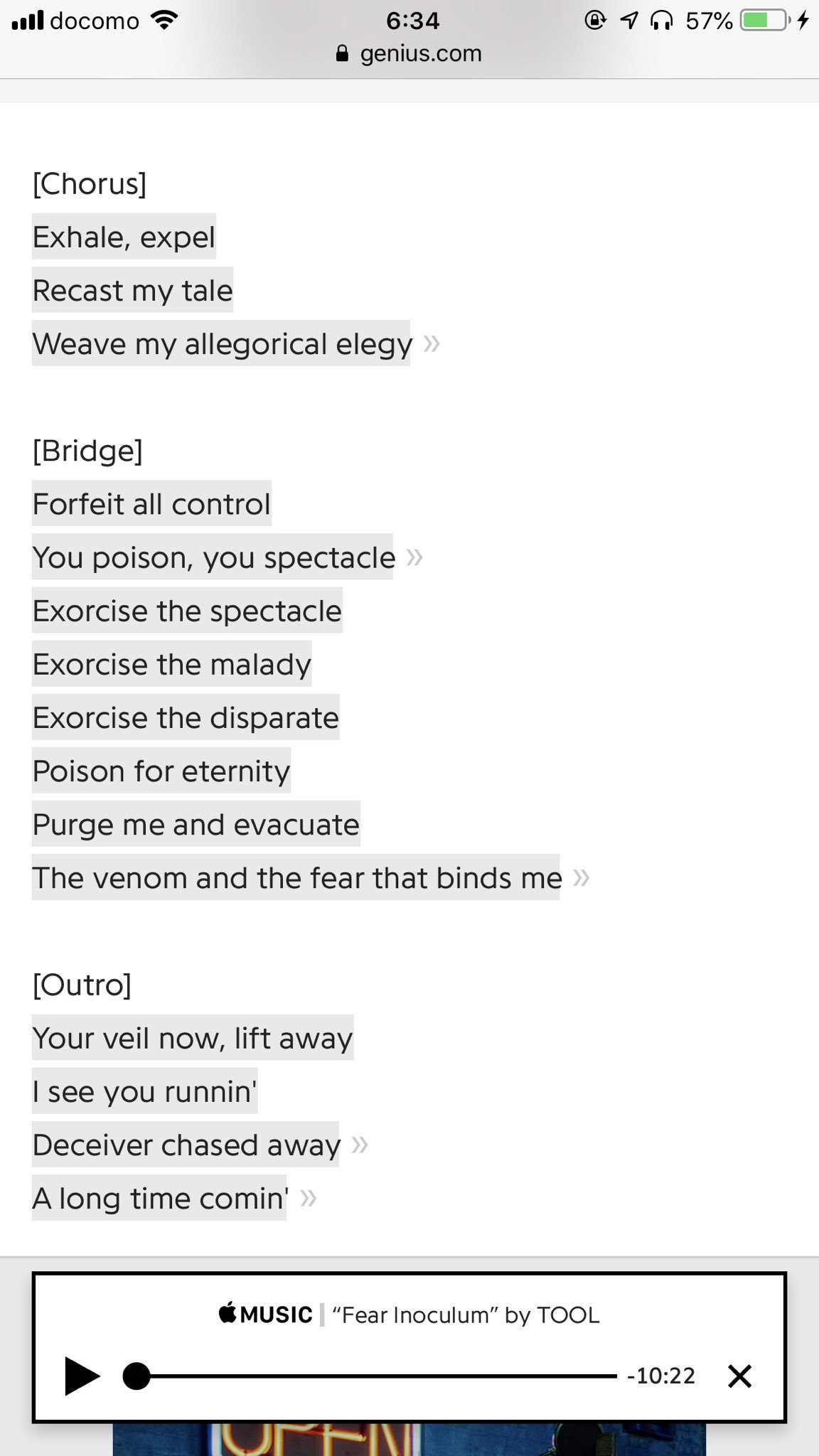 S H I 歌詞 T Co Afrjwwwpoj を読んで初めて意識しましたが Fear Inoculum ブリッジの Exorcise 以降は各行全て7拍の歌メロになっていて バッキングの11拍子に対するポリリズムになってますね こういう仕掛けを自然に聴かせるアレンジ