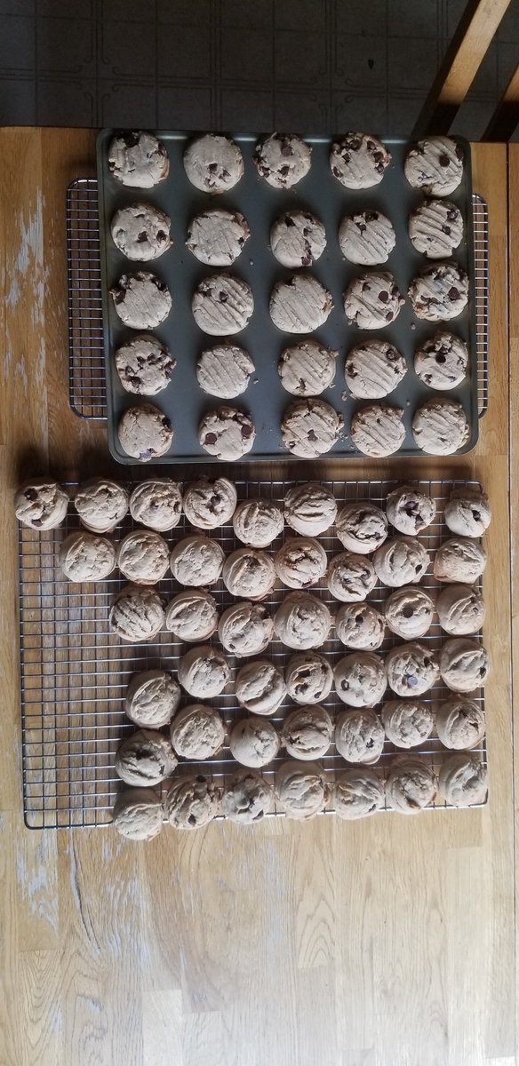 troystephglass's tweet photo. First day of school: greet staff, students, and parents at the entrance with a big smile, a greeting, and a chocolate chip cookie. #justtryingtomakeadifference https://t.co/2fCioYfS0P