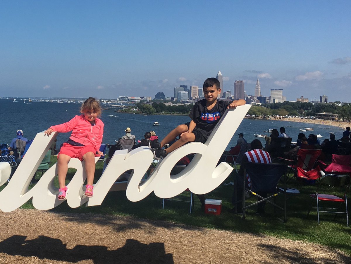 PBarzellato's tweet photo. Maverick and Goose at the air show today! https://t.co/nEYpYapydp