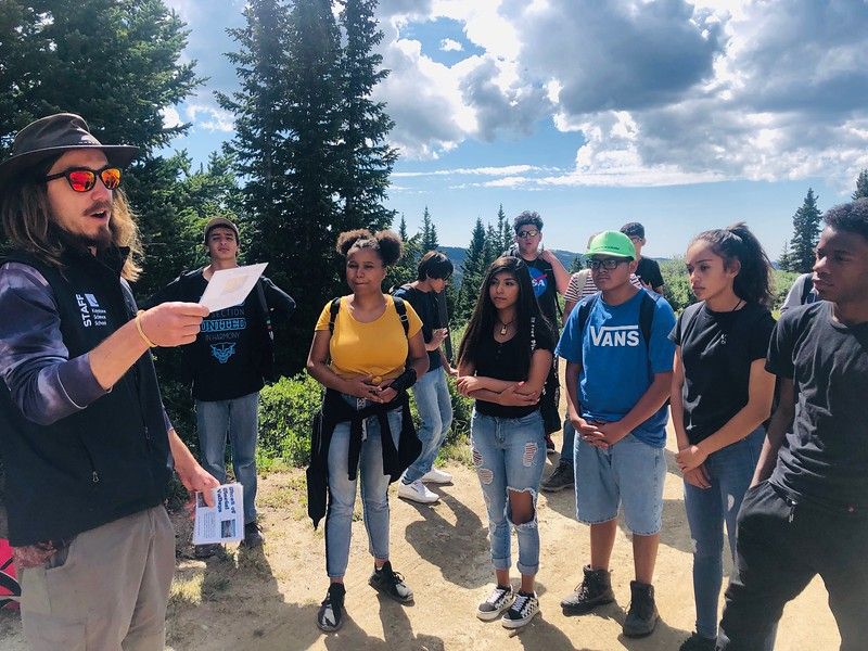 KScienceSchool's tweet image. We had an "Earth-shattering" time with William Smith High School! The incoming 9th graders bonded as a class while learning about the Geologic history of the Rockies, Plate Tectonics, and Rocks and Minerals.