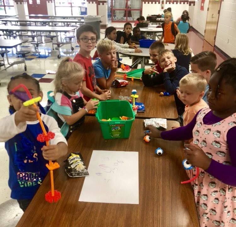 SnazzyTieGuy's tweet photo. Fun times for @CRESCubs students and staff last week prior to our Labor Day weekend!  Ready for some more #CubRunFun in the coming week! https://t.co/ZKPkwcetdW