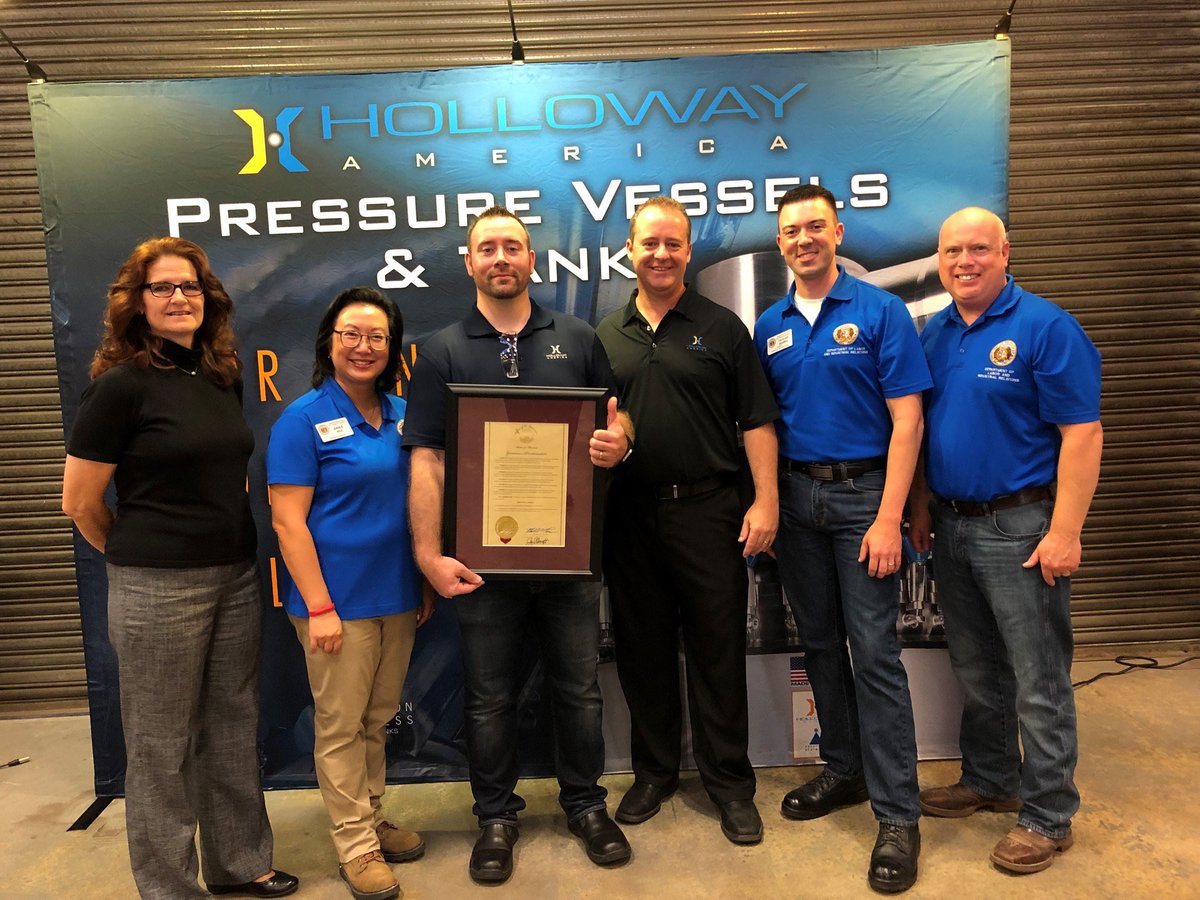 MoDOLIRDirector's tweet photo. This 125th anniversary of #LaborDay, @MOLabor & @OSHA_DOL Region VII visited @HOLLOWAYAMERICA, 1 of 37 #Missouri businesses recognized for #workplace safety in Safety Health Achievement Recognition Program (SHARP). Thnx 4 protecting & investing in your workers 2 be #MOSafeatWork. https://t.co/6tGwBrP5sn