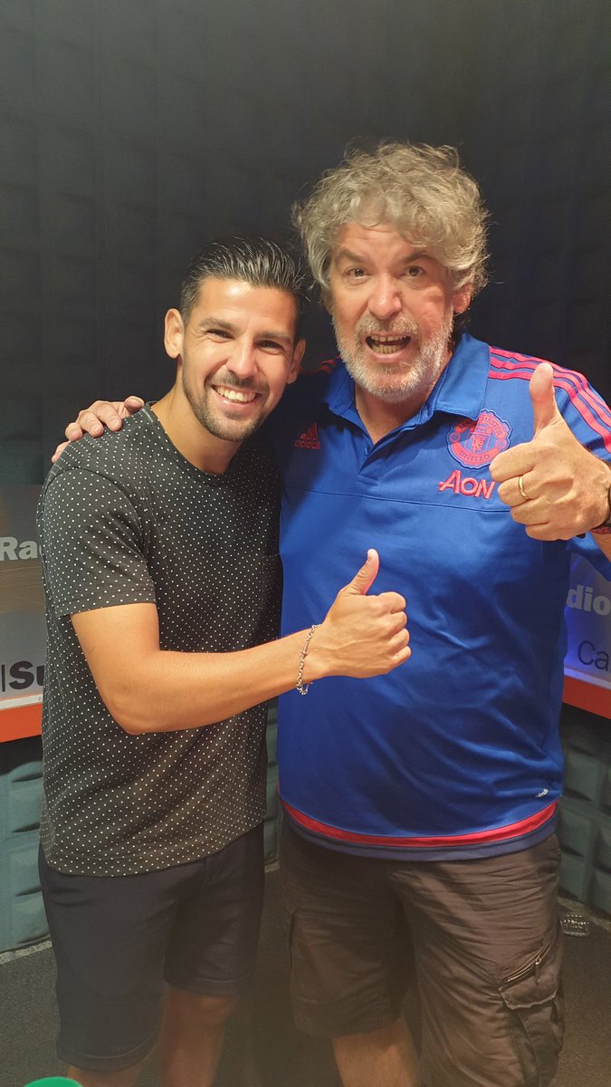 yuyudecai's tweet photo. Cierre del mercado de fichajes. Carambola a tres bandas: Pogba se va al @Cadiz_CF, yo me voy al Manchester United de taquillero y Nolito se va a @CanalSurRadio. https://t.co/h3ErHQEoat
