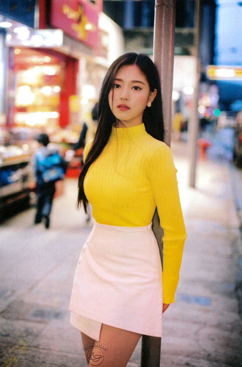 ◇ LOOΠΔ 1/3 ◇ » Love & Live Hyunjin «