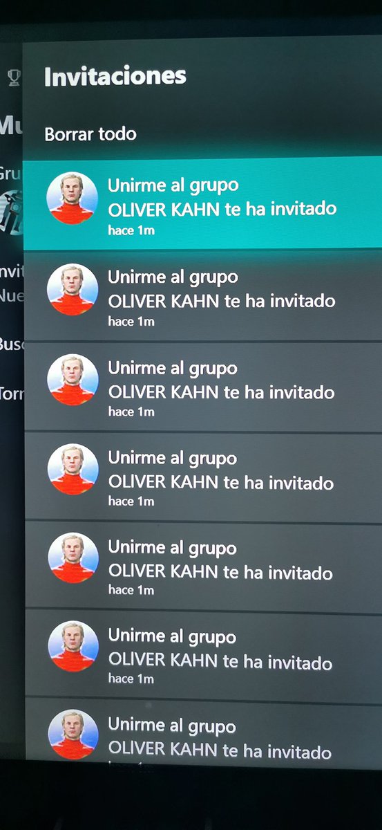 Denunciar a este perfil que es un acosador que va faltando el respeto a los compañeros y cuando estás jugando no para de invitarte a party desde distintas cuentas para que no puedas con tranquilidad, su perfil es aquí es <a href="/Jan0blak/">Jan 0blak</a> y aquí tenéis la prueba