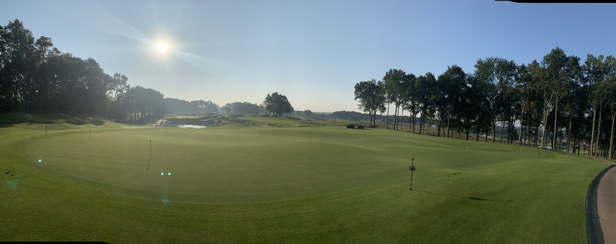 HUGE Labor Day in Bowling Green at @OldeStoneBG as the Par 3 @the_sink_hole officially opened up! Pictures from April➡️September