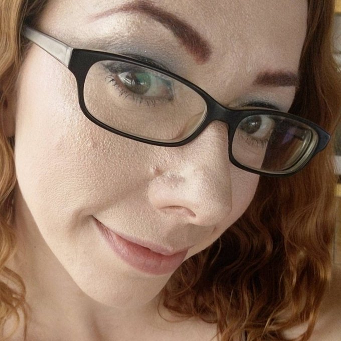 Do you like girls in glasses? https://t.co/aWBLUhGRkr<a href="/tag/trickpics"class="tags"><span>#trickpics</span></a>