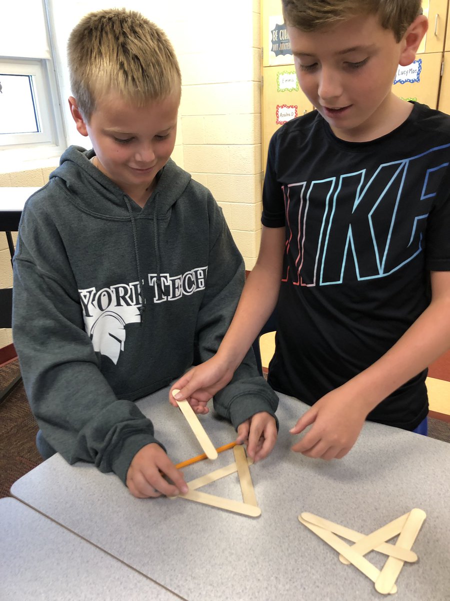 bradshawLJM's tweet photo. Craft sticks + perseverance + help from a friend = homemade boomerang! https://t.co/h9BEOUtWhn