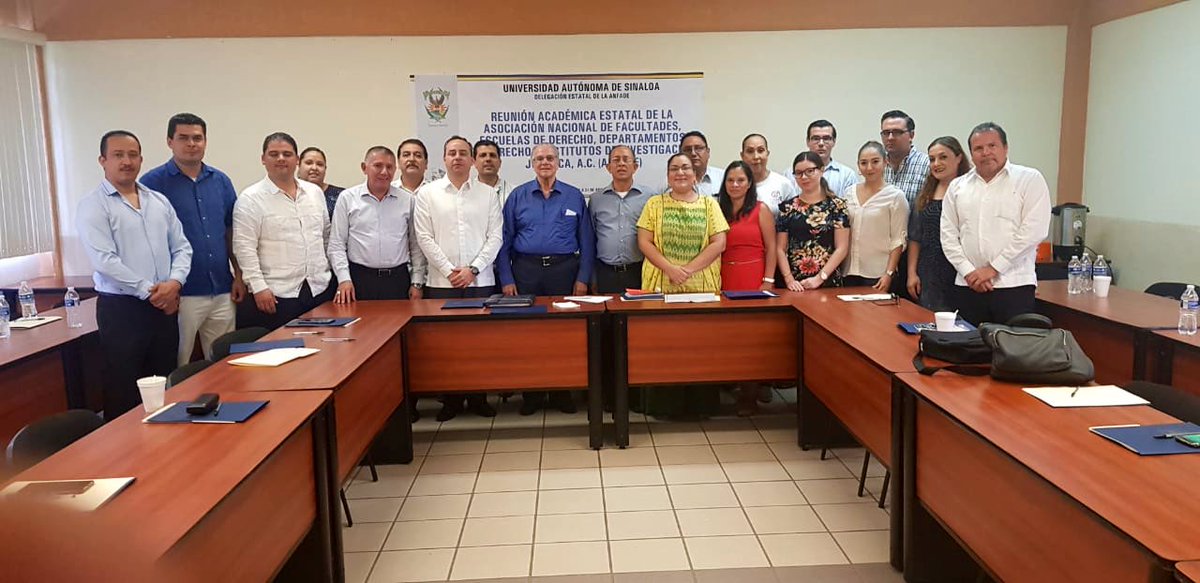 SAU_UASinaloa's tweet photo. Se celebra Reunión Académica Estatal de la #ANFADE en Sinaloa, con la presencia de su presidente Dr. Maximo Carvajal Contreras y la participación de todas las escuelas y facultades de derecho de la UAS e invitados de la UAdeO. https://t.co/aknzs27n5s