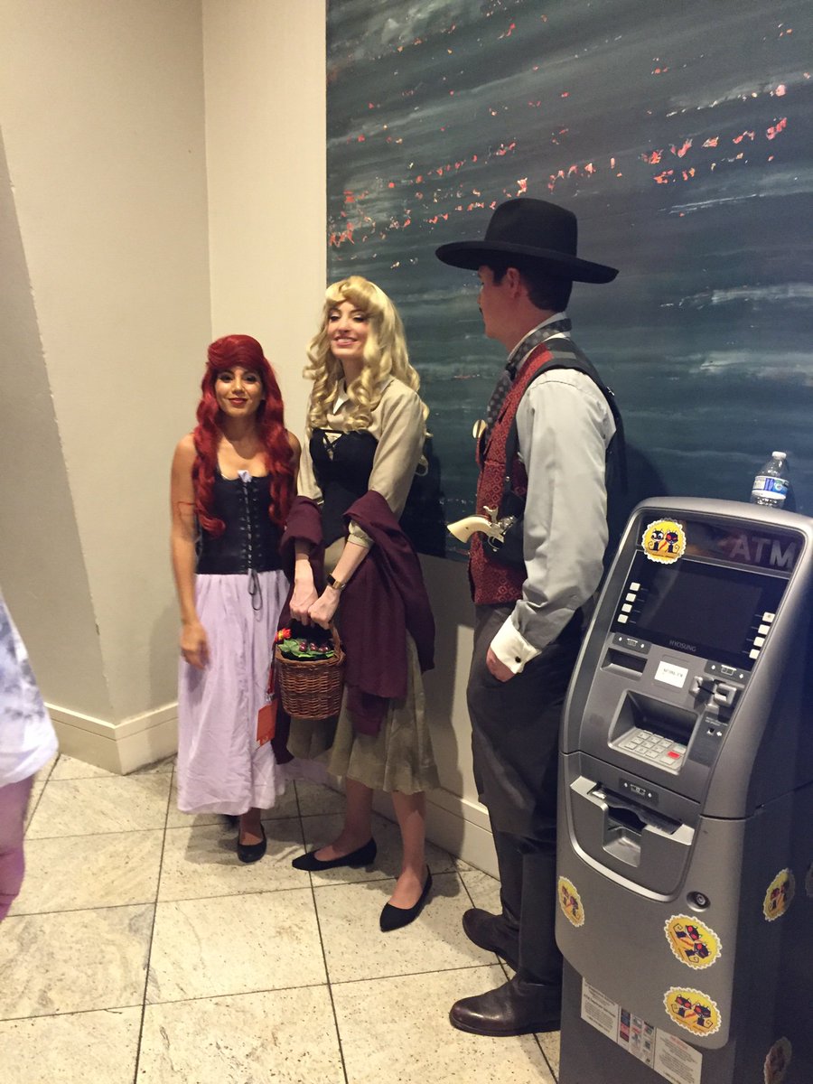 NerdSplash tweet media