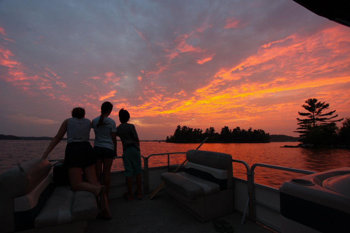 Wrapping up another summer season with thanks 💛 To our hardworking staff, from the front desk, to the kitchens, to housekeeping, and grounds. To our guests, both new and the ones who come year after year, who make Viamede their own.

Cheers.