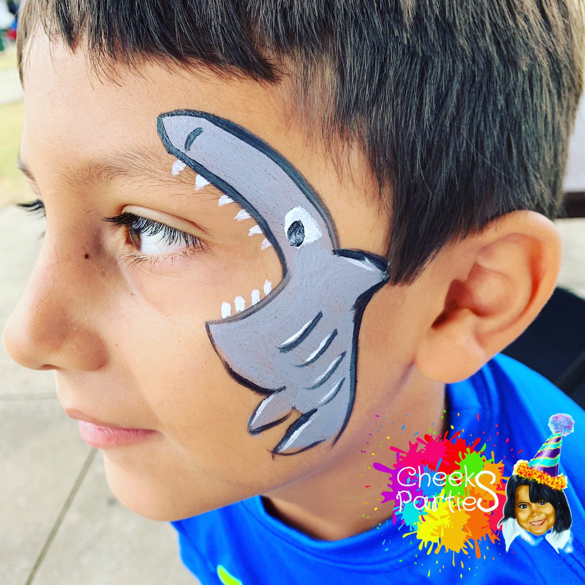 CheeksParties's tweet photo. “Fish are friends, NOT food” 🦈
#cheeksparties #dallastexas #facepainter #balloonartist https://t.co/XJKJxng9b7