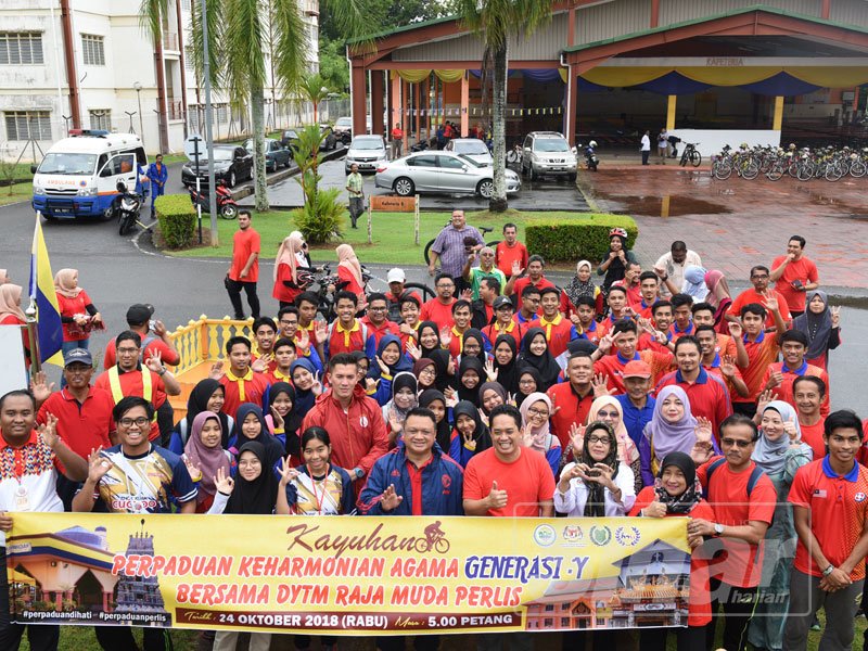 SinarOnline's tweet photo. ‘Kita semua ialah rakyat Malaysia’
#SayangiMalaysiaKu #SinarMerdeka #membentukmasadepanMalaysia
https://t.co/hpaCRFb9RA https://t.co/v8VfcN6Y0M