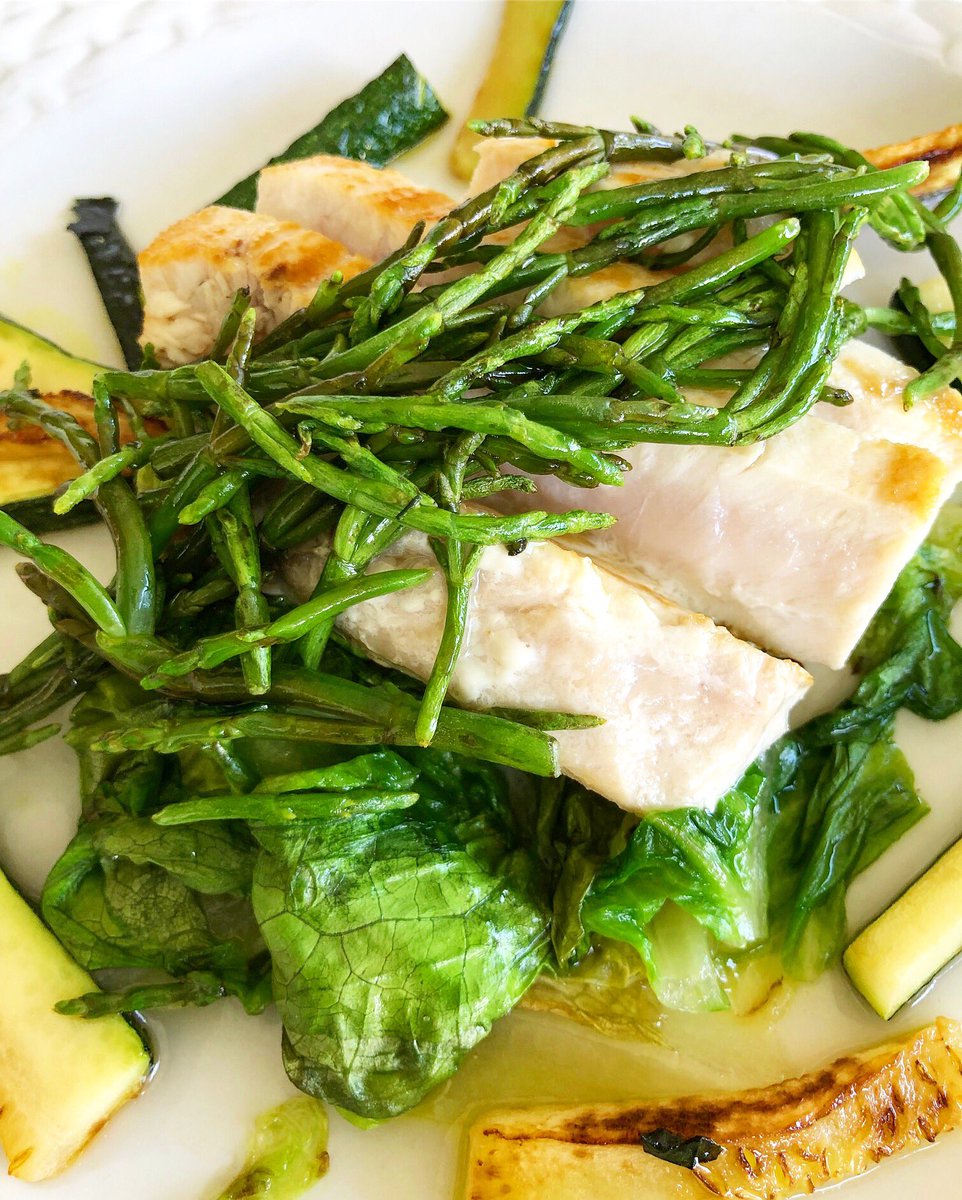 Monday off cooking at home: seared shutome, sea asparagus & verdure. #homecooking #localfreshfish #cookinglight
