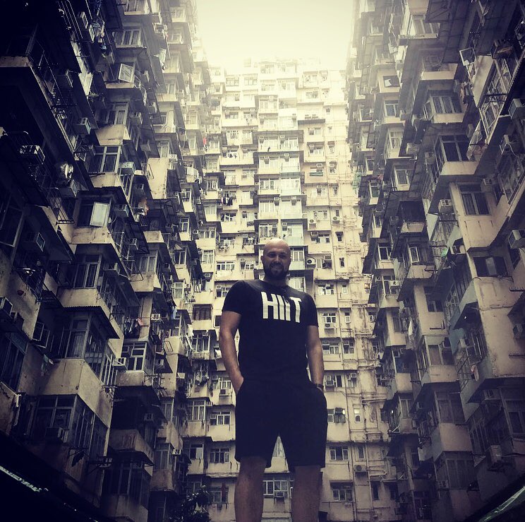 mrmrwelburn's tweet photo. Montane Mansion, Hong Kong Island https://t.co/3aEYrs5KnC