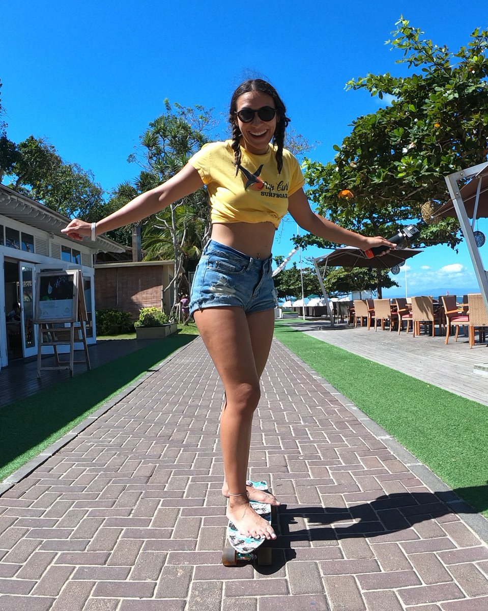 RipCurlAsia's tweet photo. 🤳#Selfie time in #SurfThreads 😅⁠
⁠
📸@GoProID | @westnydj⁠ #westnydj⁠ > https://t.co/fOlaKT1W7S https://t.co/Iqi1Np9l3T