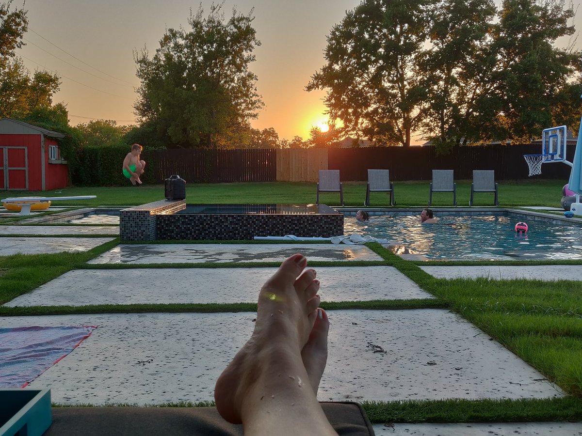Mid cannonball pic! No better way to end Labor Day weekend. #VsurvivedWHAPreadinghomework