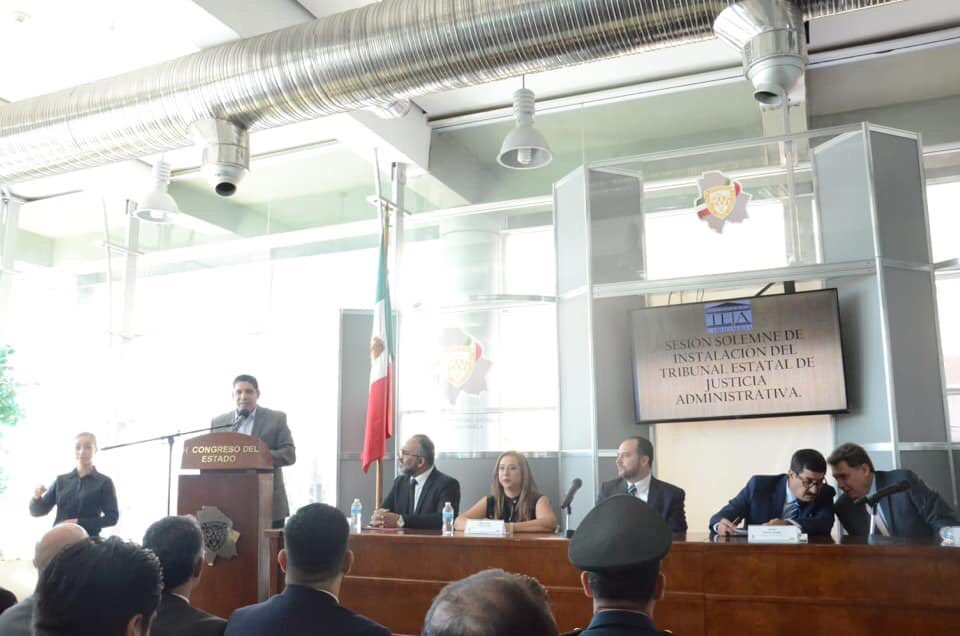 FriasBencomo's tweet photo. Los titulares de los Poderes  Ejecutivo, Judicial y Legislativo participamos en Instalación del Tribunal Estatal de Justicia Administrativa.
Se tomó protesta al Consejo Estataln de Participación Social en la Educación https://t.co/TtzUDOu7oy