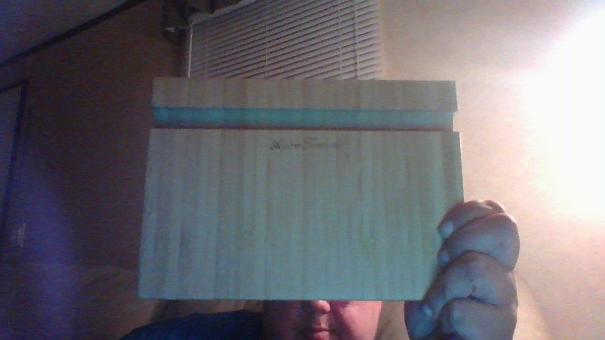 Marthabug55's tweet photo. AuroTrends Desktop Stand for iPad: Portable Bamboo Tablet iPad Holder https://t.co/uRlCnPq0oz
It's just a little block of wood, but it's actually very functional and looks great. I have my old iPad in it in portrait mode, and with the speakers firing down into the slot https://t.co/j85HSmXZq4