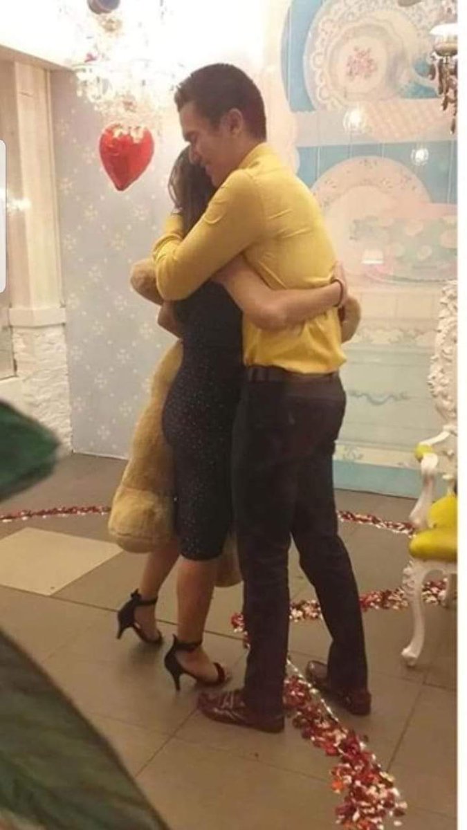 jes02_lilac's tweet photo. That place, setup, petals, music, flowers, food, stuff toy, that tight hug, those smiles, that moment, the deep talks &amp; our lovebirds - all in one very special night! Your smiles tell us that you're definitely happy &amp; so we are. 

@iamginoroqueiv @_kiatakahashi

#2D8
- ctto https://t.co/fvsrWjhoMn