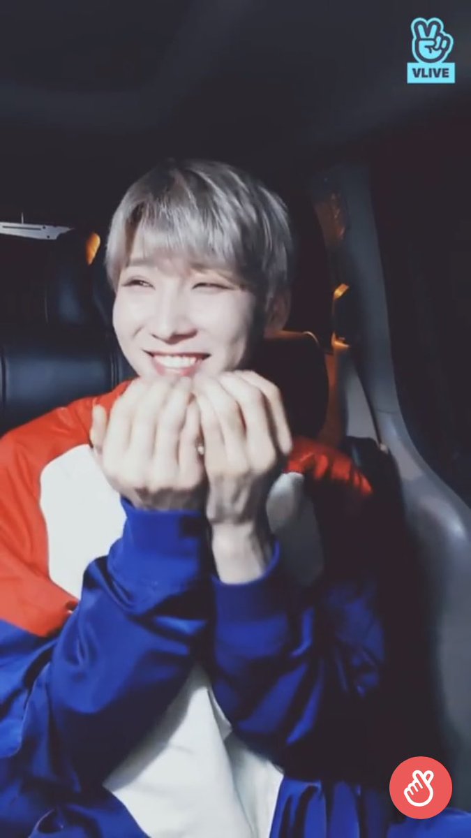 Uzivatel Komin Na Twitteru ウンくん どうしてそんなに可愛いの ウンくん見てるだけで幸せ 너무 좋아 보고싶다 Ab6ix 전웅 Jeonwoong Woong