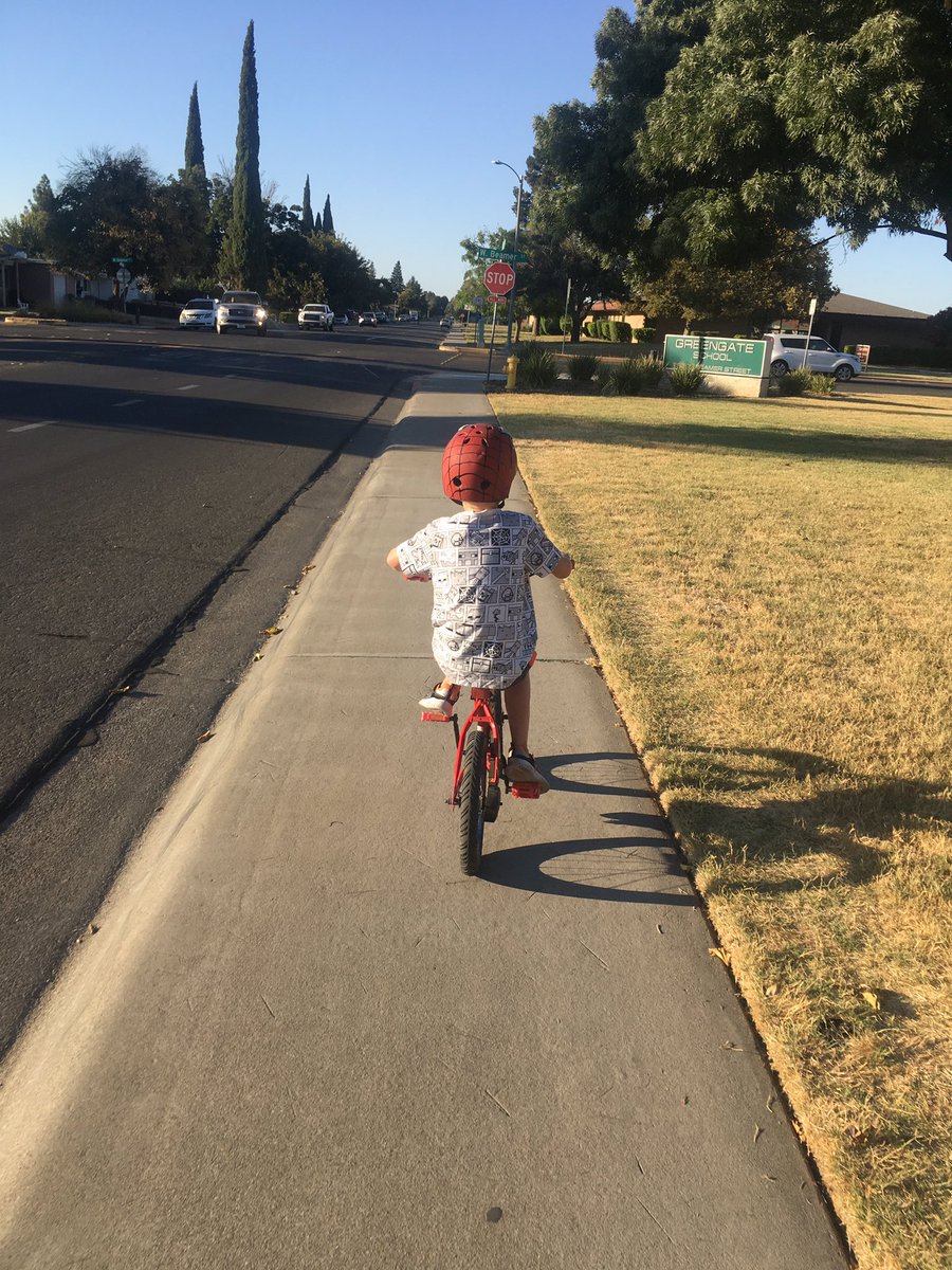 DinwiddieUNC's tweet image. 2 miles with my babies! Jack is killing it! #fsusdrunsthis