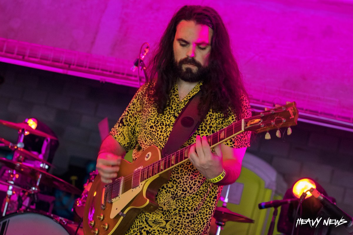 Heavy News tweet media