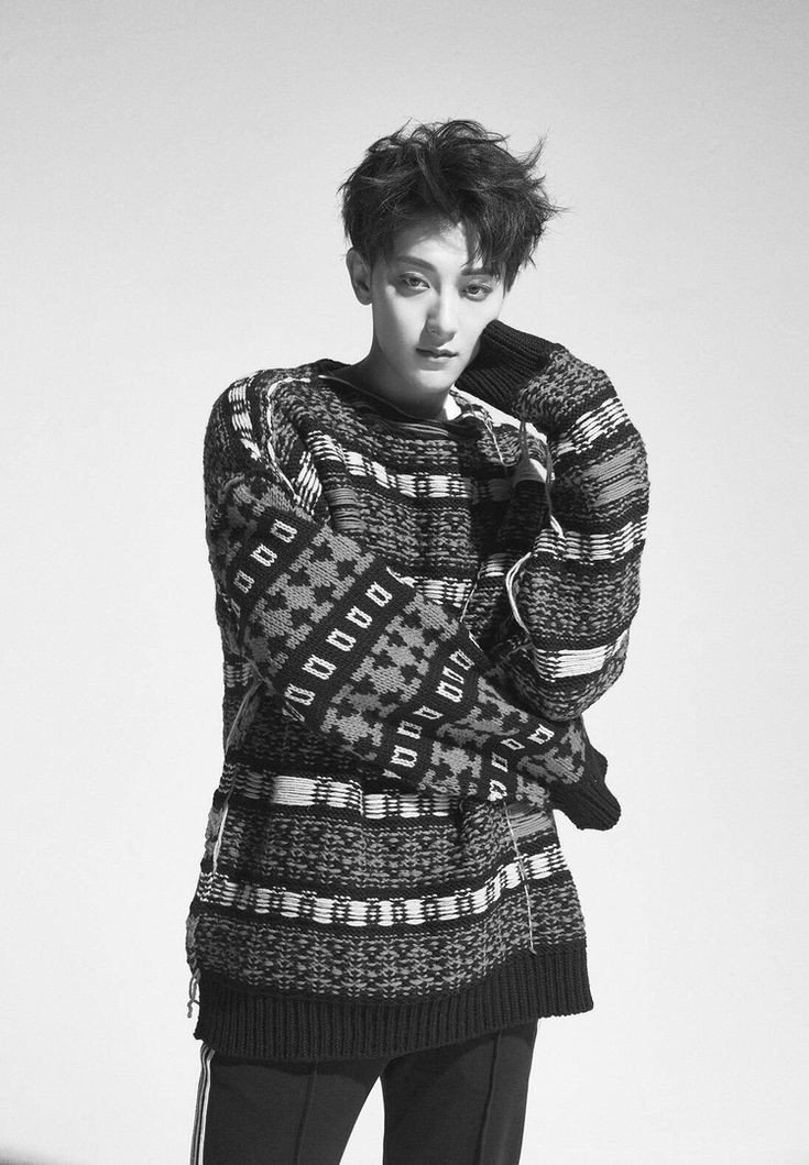 bitao12's tweet photo. B&amp;W Angel ☁
@hztttaoswag 
#ZTAO 
#cpop 
#KingOfChina 
#OnlyOne https://t.co/3jh8IOkLRT