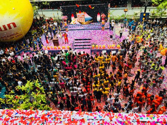 rcejano's tweet photo. #UCBIntramurals2019
the best!! 🎊❤️ #confettiwars https://t.co/r5wUm8HpAh