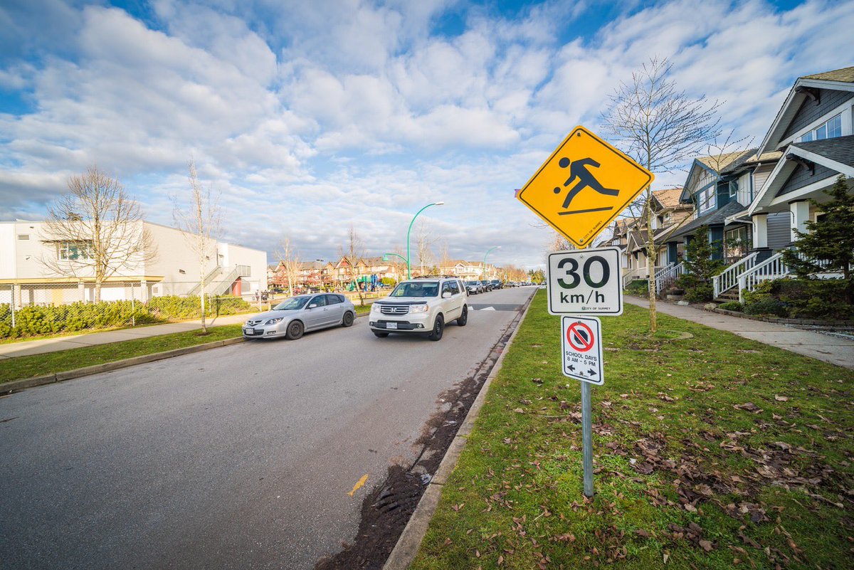 CityofSurrey's tweet image. Speeding in a school zone can cost you $253 or more. Be mindful of school zones and slow down. #visionzerosurrey