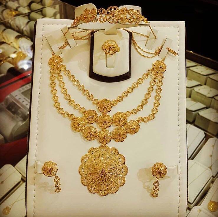 kxiglobal's tweet photo. Our new Business with my Daughter in Doha Qatar...more Collection Image to follow.. anyone who are interested to buy just pm me or call me at 281-814-1997 # All is Pure Gold ( 18K / 21K / 22K)💫👍 https://t.co/hMcWGxMrR6