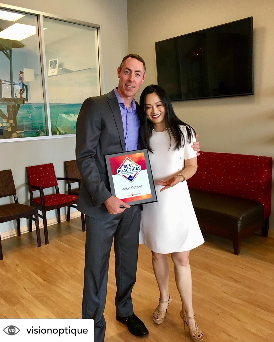 DrBridgitte's tweet image. My practice @VisionOptique celebrated its 20th anniversary on Aug 28, 2019!

Aug 28, 1999: grand opening
2010: cover of MBA Insights
2018: Best Practices USA by @CooperVision

Today we proudly serve almost 22,000 patients from around the world
 #optometry #eyecare #digitaleyedoc