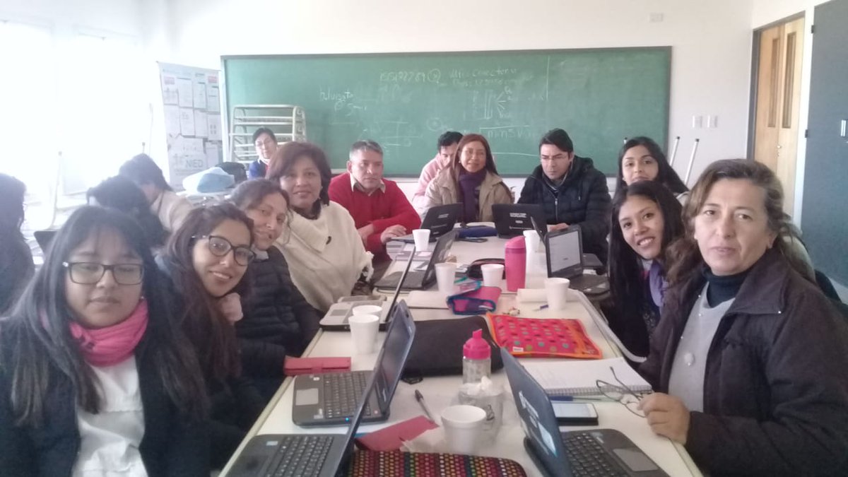 zlameloide's tweet photo. Talleres de Educación Digital y Programación

Participaron de la jornada alrededor de 40 docentes de la escuela N° 4043 “Monseñor Carlos Mariano Peréz”.

#AprenderConectados
#SaltaTransformaEscuelas
@sarcienaga @cristian_ortin @s_sciesalta @MEducacionSalta https://t.co/q4svK1dgfD