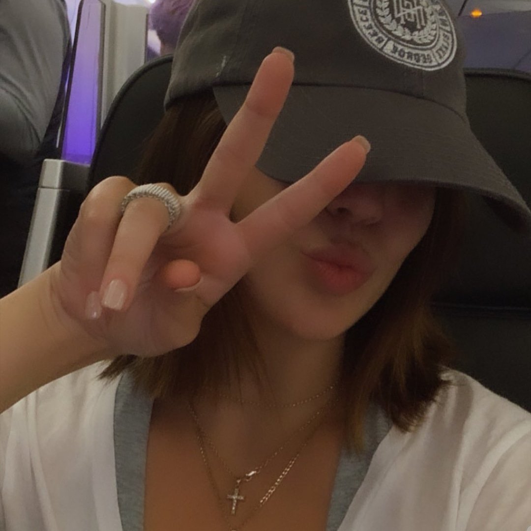 TheCharisMagda's tweet photo. Do you guys ship #Blailee https://t.co/Z68NJzzXZ8