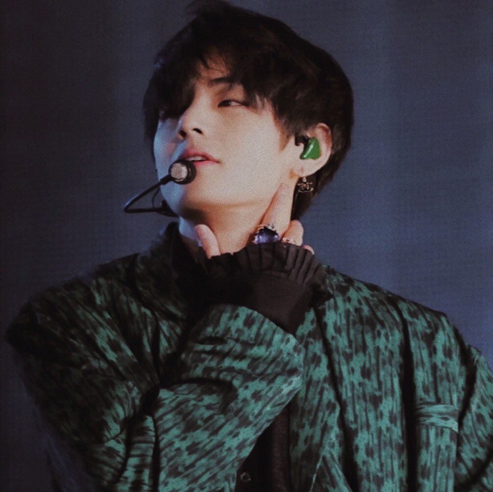 𝑺𝒆𝒓𝒆𝒏𝒅𝒊𝒑𝒊𝒕𝒚; 

                            the occurrence and development of events by chance in a happy or beneficial way.