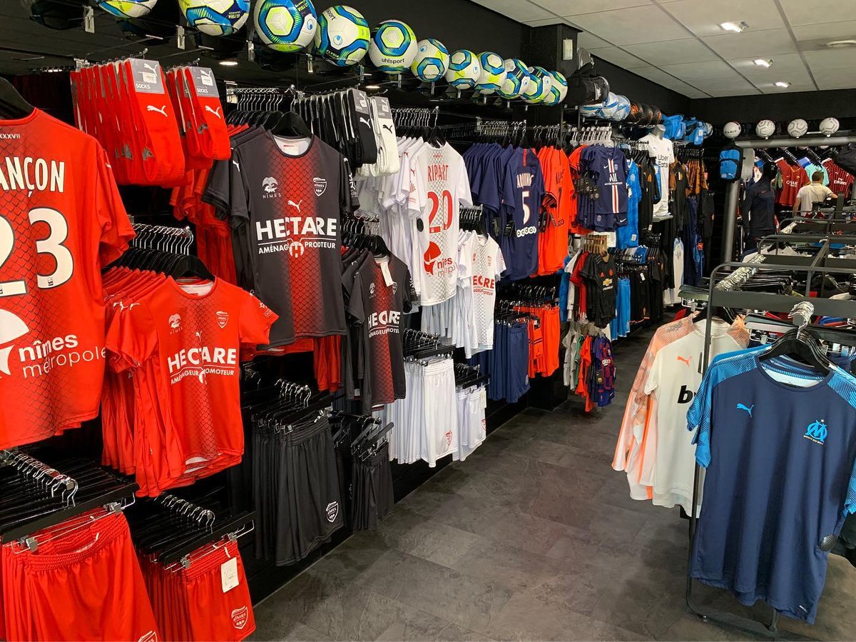 objectifsud's tweet photo. Une très grosse surprise arrive sur ObjectifGard en partenariat avec Espace Foot Nîmes ... Qui est chaud ? #partenariat #espacefoot #vousnetespasprets #leplusbeaucadeaudelannee https://t.co/LUNAfyP9EP